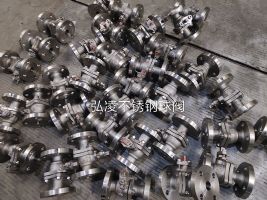 ���P����y